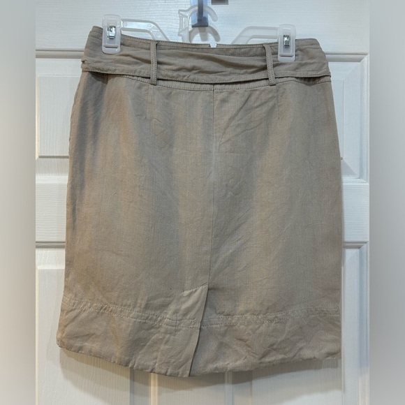 Banana Republic 100% Linen Short Skirt Lined Back Zip Khaki Belted Waist Size 4 - Picture 2 of 10
